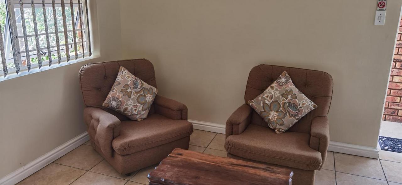 137 High Street Guest House Grahamstown Extérieur photo